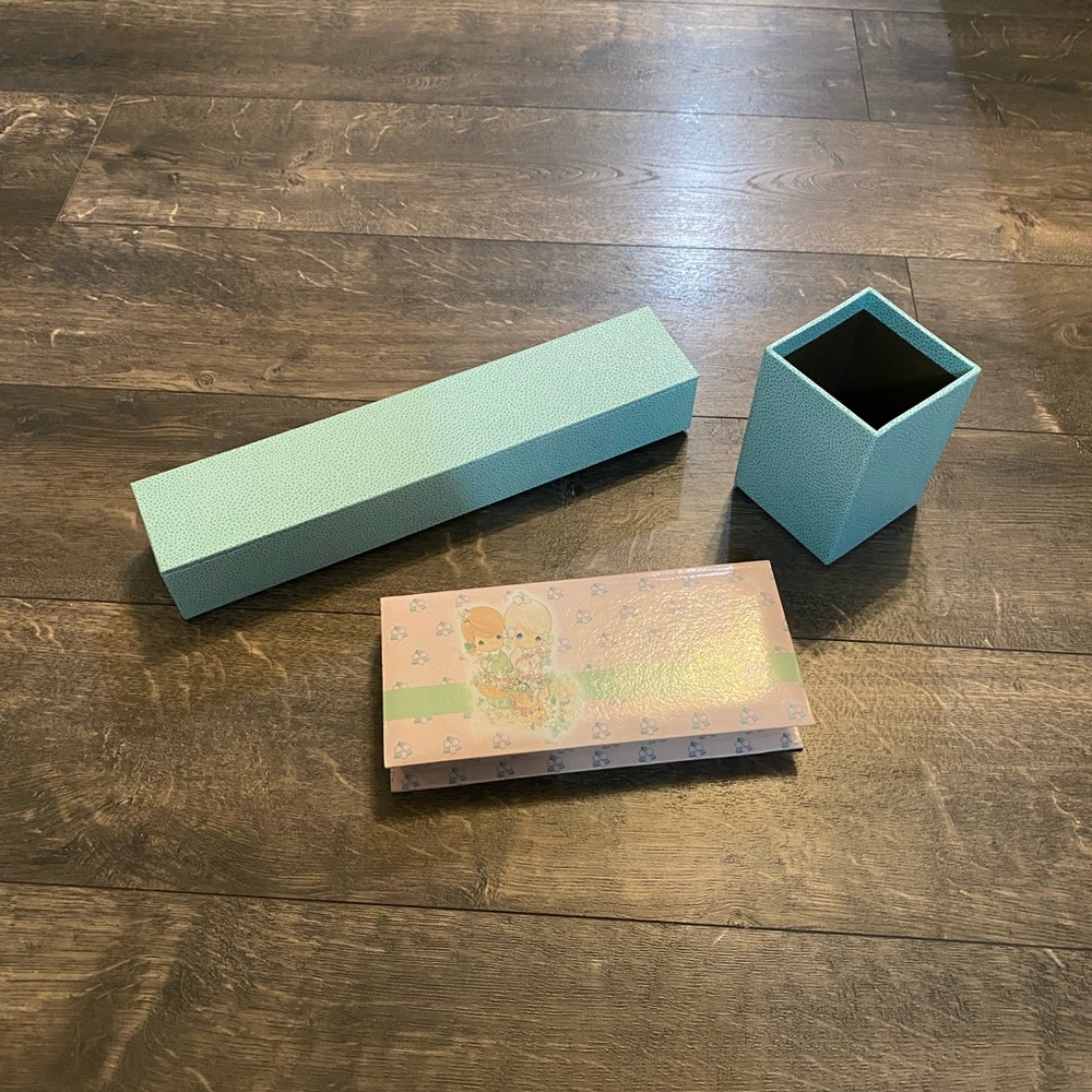 Lot of 3 Desk Accessories